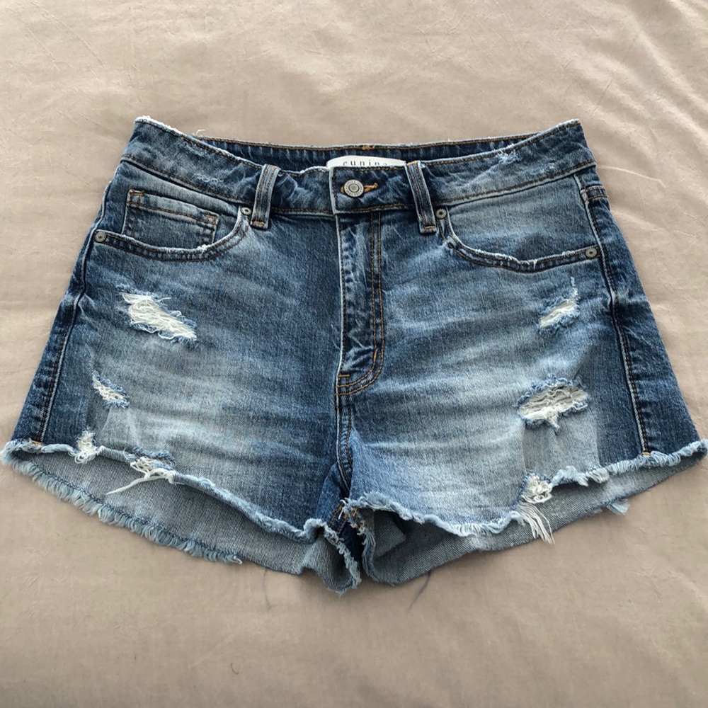 Lulu’s super high rise cutoff short S